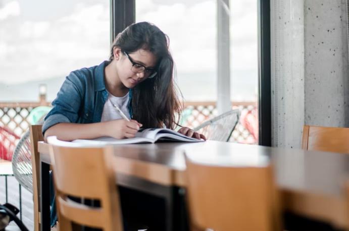 学习英语的软件哪个好啊，学英语用那个软件好一些