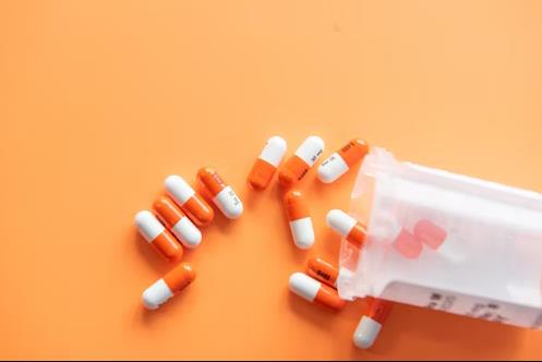 外科主治医师唯有两科通过了国家合格成绩分数线咋办，应该如何处理？